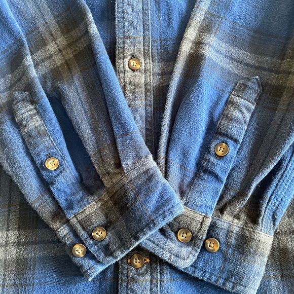 Carhartt Blue Plaid Flannel Shirt - Picture 4 of 7